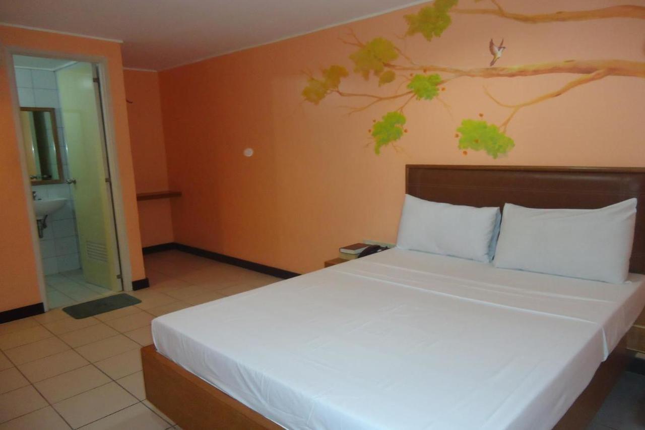 Park Bed And Breakfast Hotel Пасай Екстериор снимка