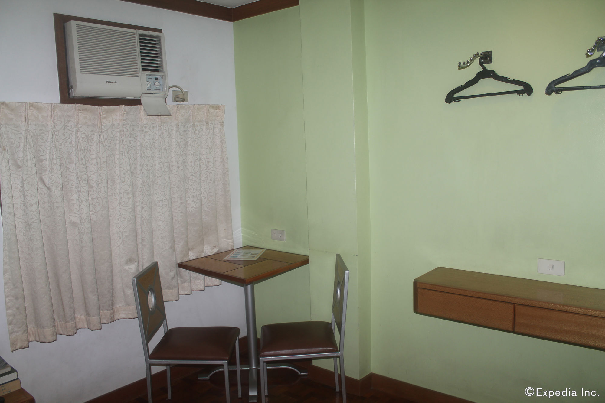 Park Bed And Breakfast Hotel Pasay Манила Екстериор снимка